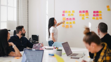 Collega's samenwerken