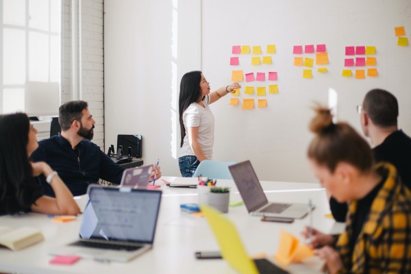 Collega's samenwerken