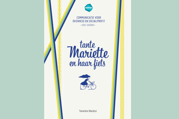 tante Mariette en haar fiets.png